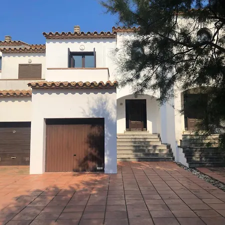 Сasa de vacaciones Cozy Spanish House With Sea View And Pool L'Estartit